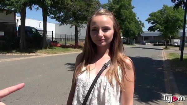 Lady Bug anal slut pool table hardcore only women - veryfreeporn.com on freevids.org