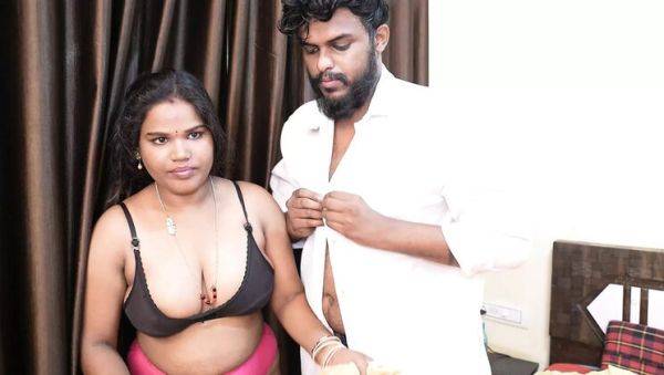 Indian Bhabhi Hardcore Squirting Sex - Desi Aunty Doggy Style Fucking and Cumshot - porntry.com - India on freevids.org