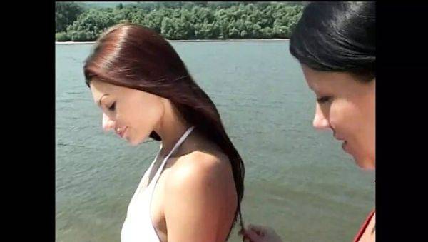 Jenny March Vintage Stepsisters Episode 3 - Huge Cock Blowjob & Cumshot - xxxfiles.com on freevids.org