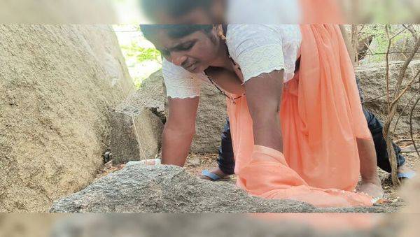 Hot Indian babe with big tits gets fucked doggy style in jungle - HD uncensored - veryfreeporn.com - India on freevids.org