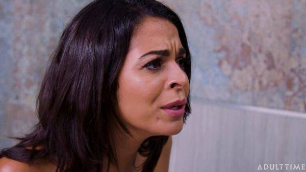 Caught Fapping: Jerking Off With Stepmom's Bra - Full Scene With Vienna Black - xxxfiles.com on freevids.org