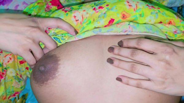 Verified Amateurs - Desi Randi Yaar Se Chudwa Kar Ghar Wapis I - desi-porntube.com on freevids.org