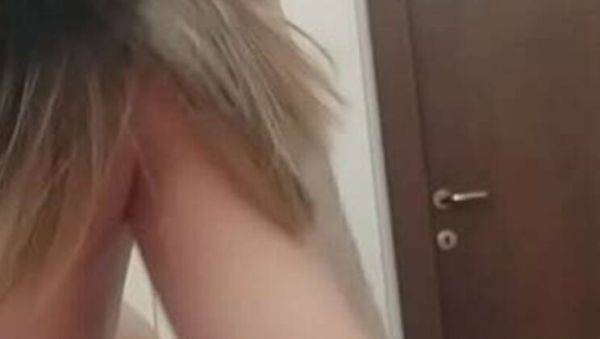 Real Amateur Teen Girl Riding Orgasm - Homemade Cell Phone Video - xxxfiles.com on freevids.org