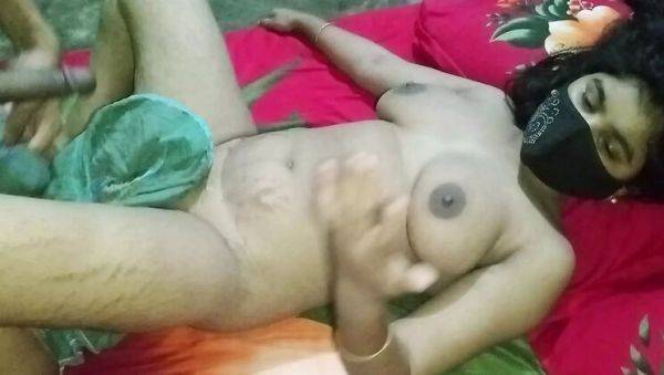 Alvi Khan Fucks Maria Bhabhi Hard in Rain - Desi Step Sister Anal Sex - xxxfiles.com on freevids.org