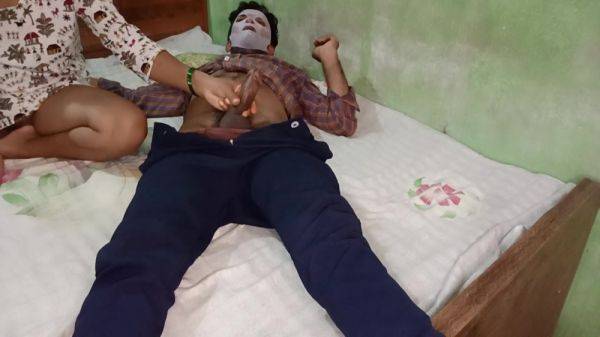 Village Bhabhi - Desi Village Sexy Bhabhi Give Me A Sex Ride - desi-porntube.com - India on freevids.org