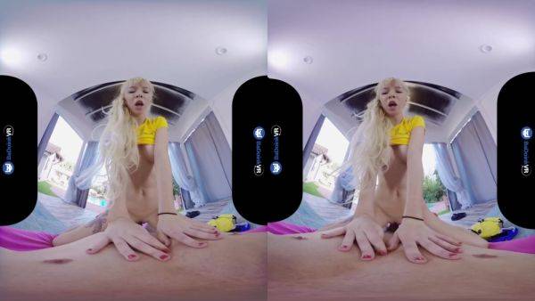 Banged For Trespassing With Vr Porn, Virtual Reality And Kenzie Reeves - videohdzog.com on freevids.org