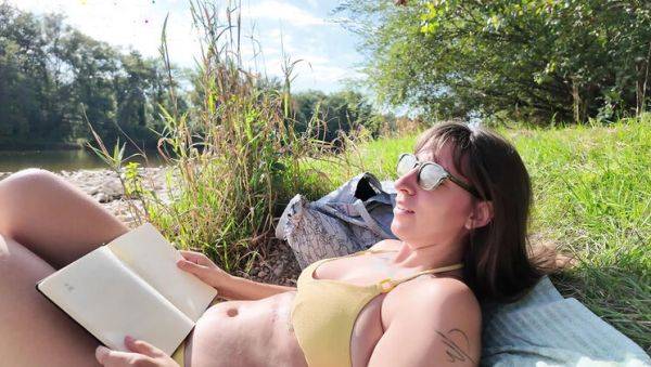 Amateur Hungarian MILF with big natural tits gives epic deep throat blowjob by the river - xxxfiles.com - France - Hungary on freevids.org