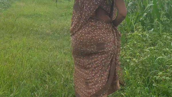 Bhabhi Devar Outdoor Sex - Sukunmi Fucked Hard in Paddy Field, Cum Swallow & Doggy Style - xxxfiles.com - India on freevids.org