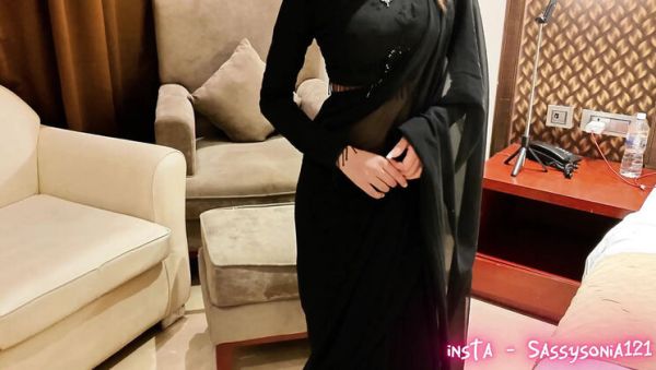 Hot Indian Stepmom Teases Cock For Fast Cum Fountain - Sassysonia - xxxfiles.com - India on freevids.org