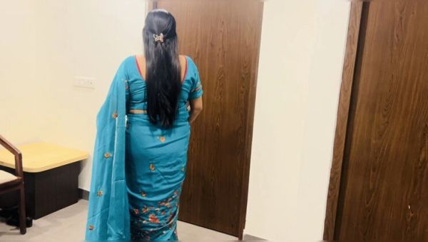 Desi Teacher Fucks Student in Hindi - Indian Aunty Lets Him Cum Inside Her Pussy - xxxfiles.com - India on freevids.org