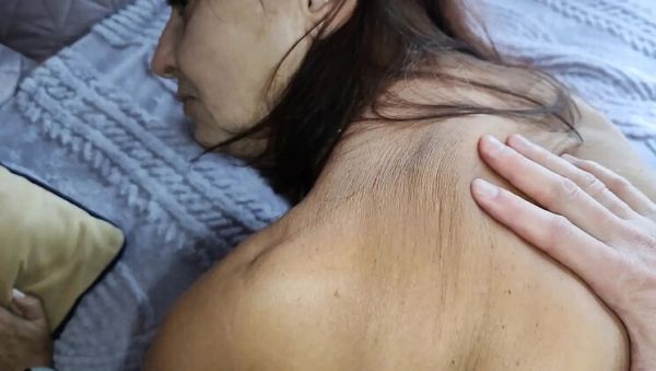 Russian Stepmom Alina Tumanova Gets Her Big Ass Sensually Massaged on a Fur Coat - veryfreeporn.com - Russia on freevids.org