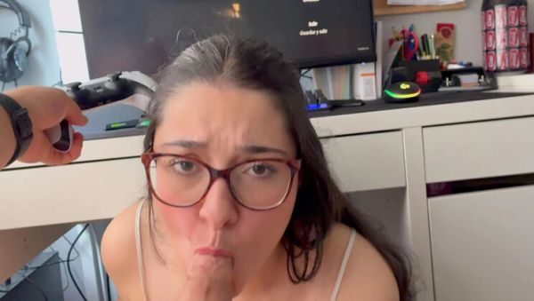 Naf y Nach Blowjob Interruption - Cum in Mouth on Big Natural Tits Teen - veryfreeporn.com - Spain on freevids.org