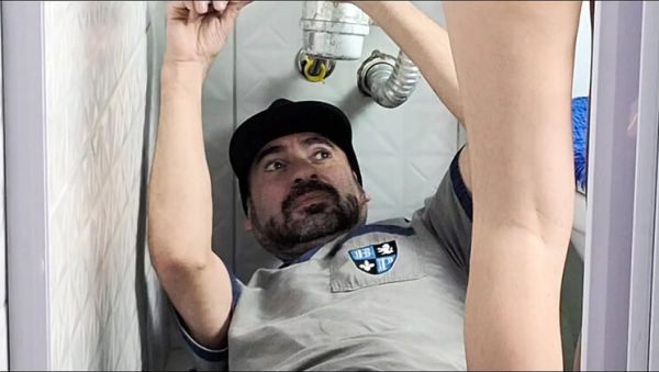 Skinny Redhead Latina Gets Fucked Hard By Plumber - Amateur Blowjob & Cumshot - porntry.com - Brazil - Portugal on freevids.org