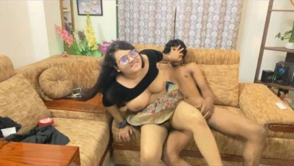 Bhabhi Devar Sex - Bengali Wife in Saree Gets BBC Doggystyle Fuck - xxxfiles.com - India on freevids.org