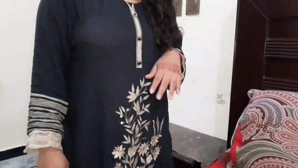 Step Mom Wakes Step Son For Morning Blowjob & Creampie - QueenbeautyQB Homemade - xxxfiles.com on freevids.org