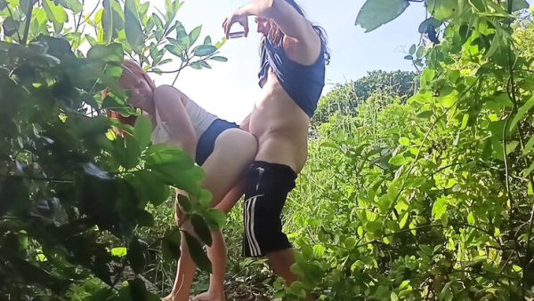 Naughty Redhead MILF Gives Blowjob on Beach - Public Sex Amateur Video - xxxfiles.com on freevids.org