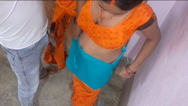 Busty Indian Bhabhi Fucked Hard Outdoor - Desi Wife Trilokinath Rough Sex - xxxfiles.com - India - Japan on freevids.org