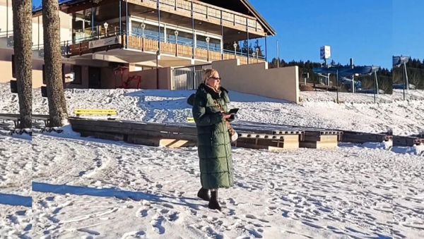 Amateur Blonde MILF Selena701 Fucks Hard After Outdoor Walk - German Mature Homemade Sex - veryfreeporn.com - Germany on freevids.org