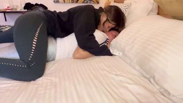 Scarlettandc Amateur Lesbian Teens - Latina Girlfriend's Tight Pussy Fingered & Eaten - Bigger Than Her Husband's Cock! - veryfreeporn.com - Spain on freevids.org