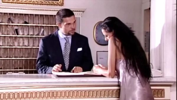 Hotel Manager Fucks Young Beautiful Customer in Motel - Big Cock Blowjob & Facial - veryfreeporn.com - Italy on freevids.org