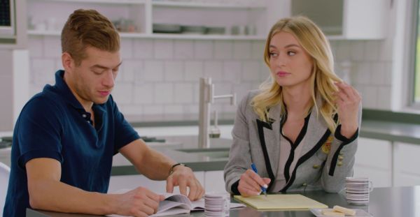 Natalia Starr rides Xander Corvus’ cock with passion - alphaporno.com on freevids.org