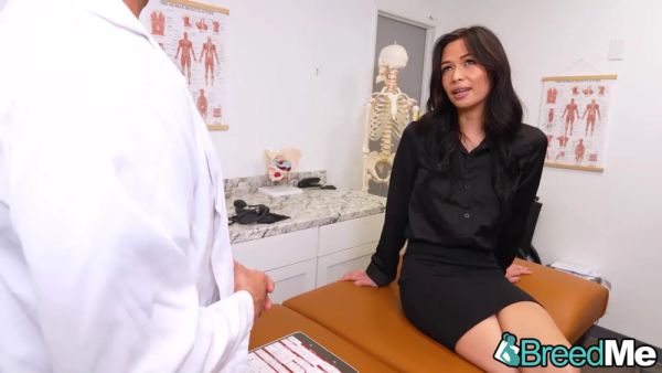 Gets A Very Thorough Physical Test And A Huge Creampie - Scarlett Alexis - videomanysex.com on freevids.org