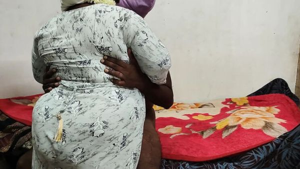 Indian aunty hard fucking big black cock in tight pussy - veryfreeporn.com - India on freevids.org