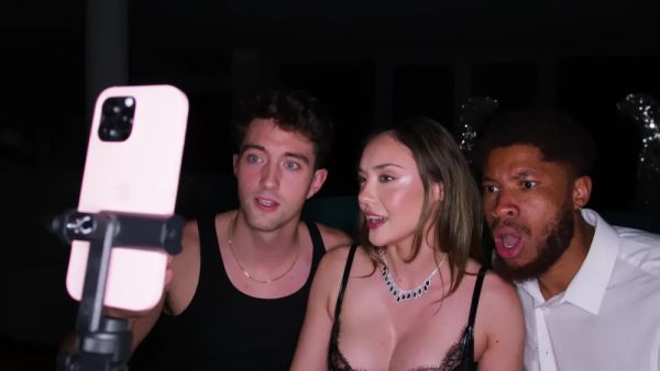 We Sneaked Into Catherine Knights Live Stream To Give Her A Hard Time In Front Of Her Fans - upornia.com on freevids.org