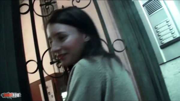 Pauline Cooper Student in Bcn Needs Money for Anal - xxxfiles.com - France on freevids.org