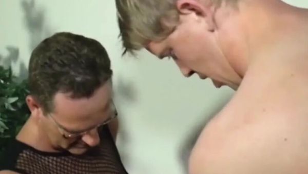 Liss Longlegs Juicy Wet Cunt Pounded Hardcore in Threesome with Mr Jungle - veryfreeporn.com on freevids.org