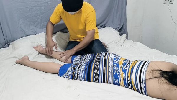 Indonesian MILF LadyBali Gets Oiled Massage and Stabbed by Neighbor - xxxfiles.com - North Korea - Indonesia on freevids.org
