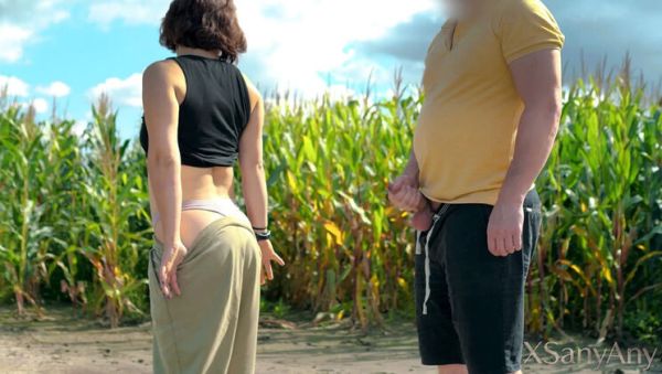Petite MILF Fucks Stranger in Cornfield – Standing Sex & Cum on Ass - veryfreeporn.com - Britain on freevids.org