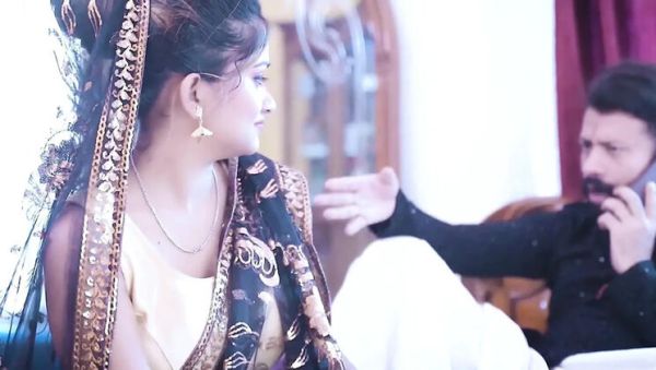 Bihari Bhabhi Returns from Mandir and Gets Fucked Hard in Doggy Style – Desi Homemade Anal Video - porntry.com - India on freevids.org