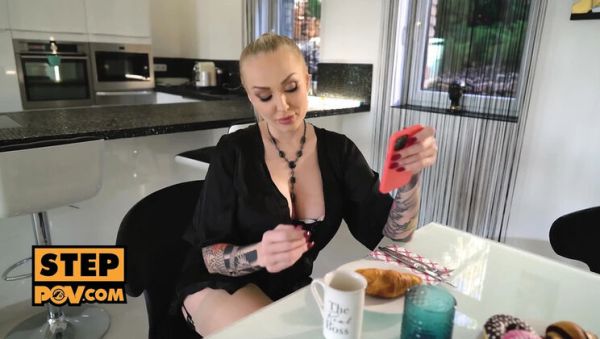 POV Stepmom Kayla Green Wants Your Cum - veryfreeporn.com - Britain on freevids.org