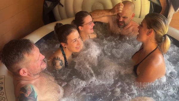 Marie Lumacarie In At The Spa - upornia.com on freevids.org