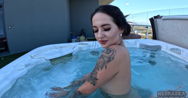 Tatted babe Veronika's steamy solo session by the pool - alphaporno.com on freevids.org