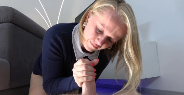 Dirty Hans pleases seductive Foxy with amateurs' moves - alphaporno.com on freevids.org