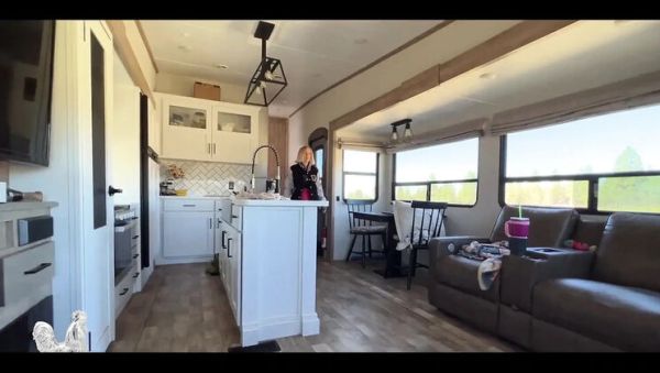 Step Sister Jane Cane Secret Blowjob & Titty Fuck For Stepdad - Amateur MILF Cumshot On Tits POV - xxxfiles.com - Britain on freevids.org