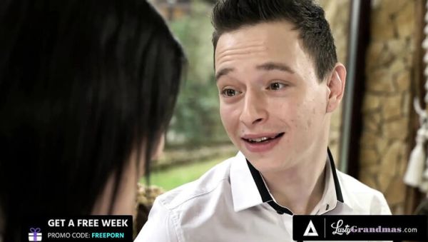 Horny Stepson Fucks Divorced Stepmom - Big Tits Granny Nikki Nuttz Deep Throat & Doggystyle - xxxfiles.com on freevids.org