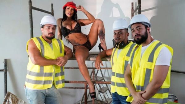 My Wife Cheats with Bricklayers - Rough Gangbang & Anal Sex - porntry.com on freevids.org