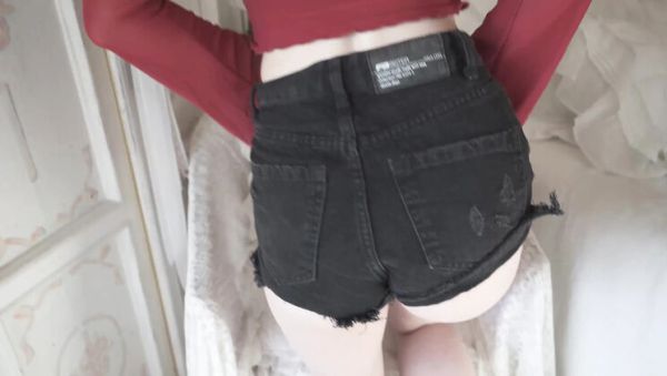 Hot Italian teen Dolls Cult sucks huge dildo and plays with her wet pussy in solo 4k video - xxxfiles.com - Britain - Italy on freevids.org