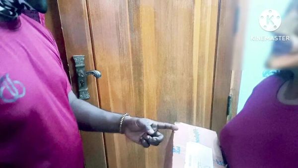 Lonely Indian College Girl Seduces Food Delivery Boy - Loud Moaning & Big Natural Tits in Tamil Sex - porntry.com - India on freevids.org