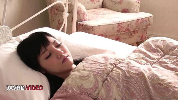 Japanese teen Rei Mizuna gives amazing blowjob in wild threesome sex - veryfreeporn.com - Japan on freevids.org