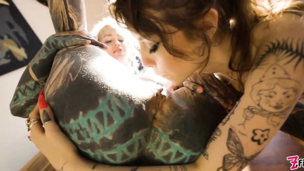 Hardcore Tattoo Lesbians - Anuskatzz and Eden Ivy Rough Anal Fucking, Squirting, ATM Action - porntry.com - Britain on freevids.org