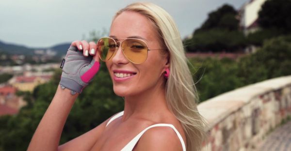 Blond babe Angelika's tight anal gets plowed in HD - alphaporno.com on freevids.org