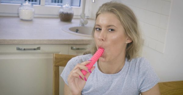 Trimmed temptress Eyla teases with slick solos on a table - alphaporno.com on freevids.org