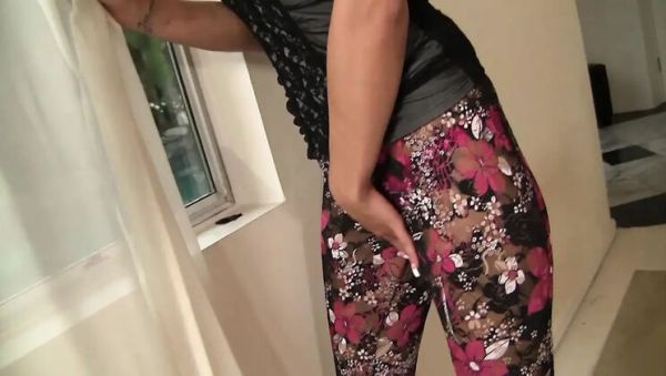 Klarisa Leone Wild MILF Takes Massive Cock In Her Pussy - porntry.com - Britain on freevids.org