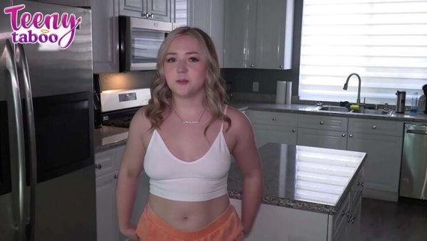 Babysitter Eva Nyx Blowjob & Creampie - Amateur Blonde Teen Fucks Boss - xxxfiles.com on freevids.org