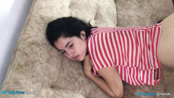 Roxxan's First Time Anal - Amateur Latina Teen Takes Big Cock in Doggy Style - porntry.com - Spain - Colombia on freevids.org