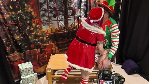 Santa Punishes Naughty BBW Elf With Hard Blowjob At Home - Amateur British Couple Kinky Xmas Role Play - porntry.com - Britain on freevids.org